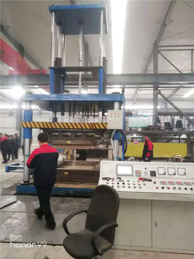 低壓鑄造機